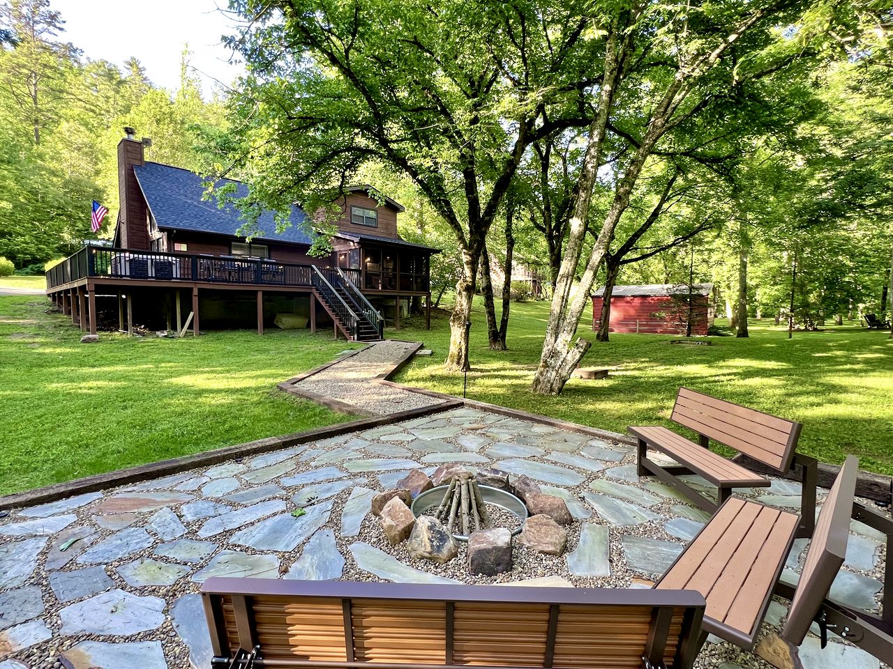 Spacious Group Cabin Beautiful Outdoor Spaces and Game Room in Tennessee