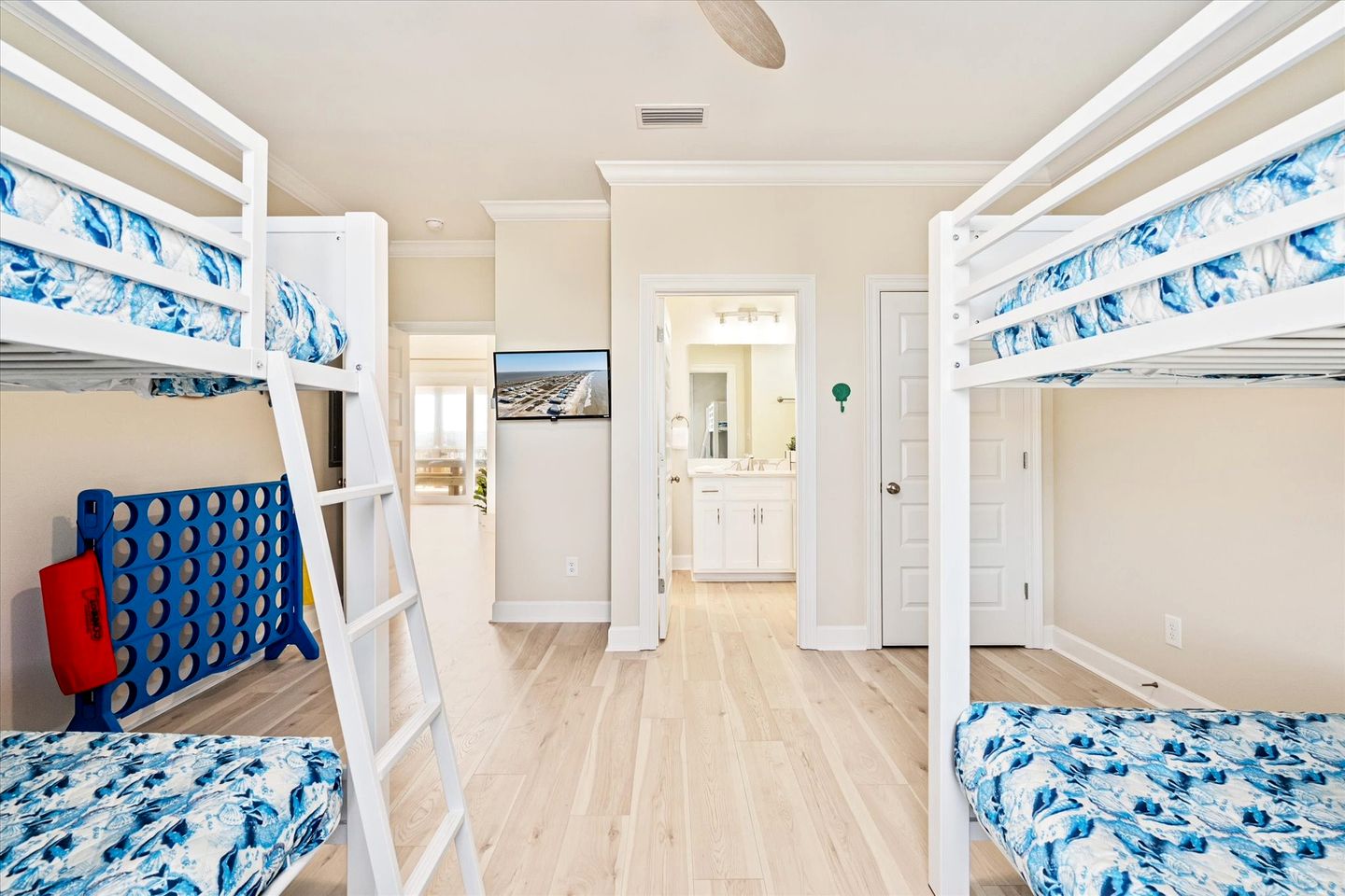 Fantastic Beach House with Stunning Sights in Dauphin Island, Alabama