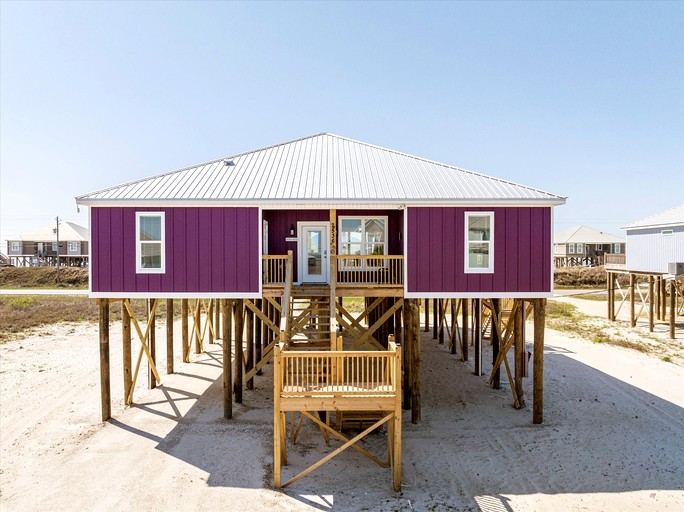 Beach Houses (United States of America, Dauphin Island, Alabama)
