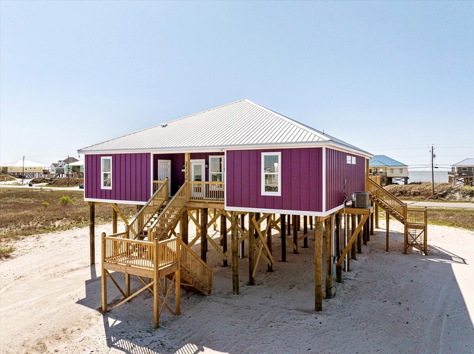 Beach Houses (United States of America, Dauphin Island, Alabama)