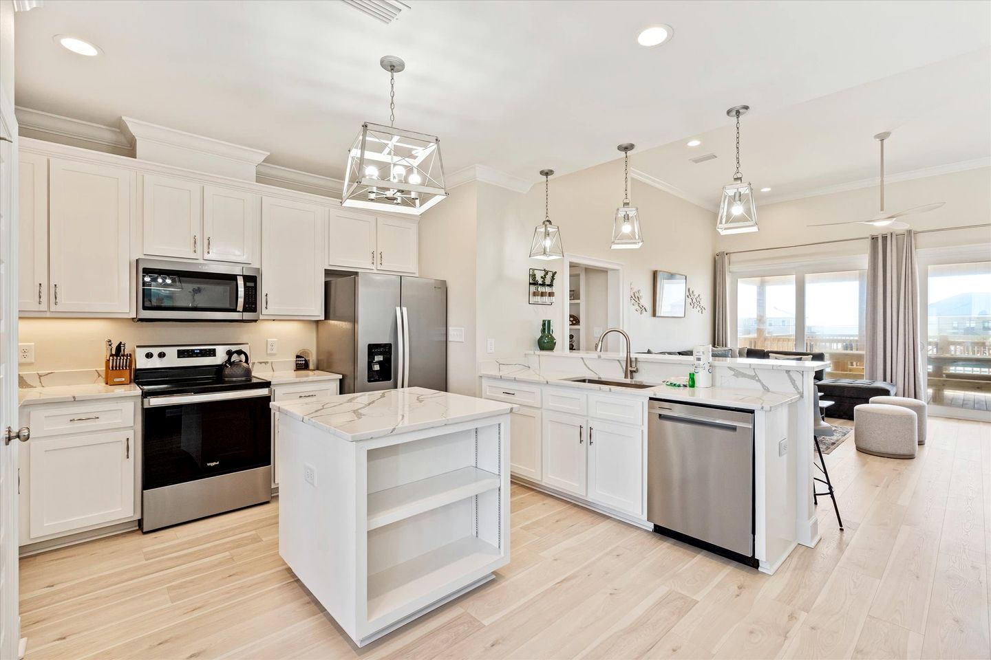 Fantastic Beach House with Stunning Sights in Dauphin Island, Alabama