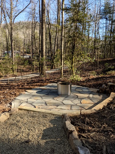 Yurts (Hendersonville, North Carolina, United States of America)