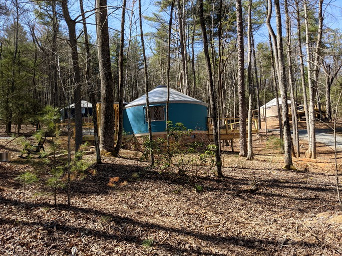 Yurts (Hendersonville, North Carolina, United States of America)