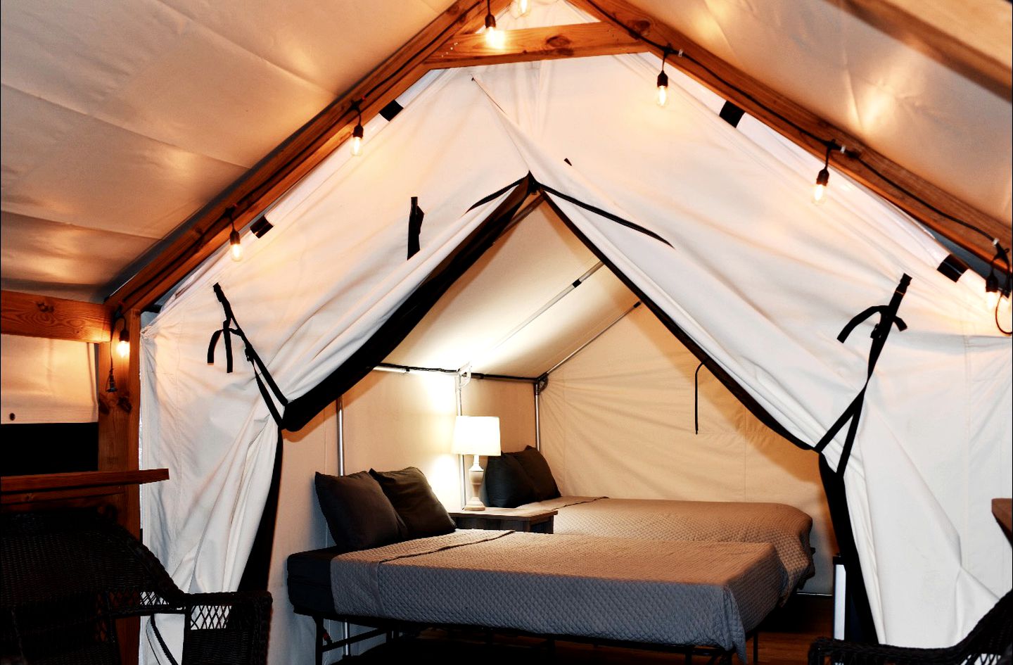 Quaint Safari Tent on the San Marcos River - Adventurous Glamping Getaway near Kingsbury, Texas