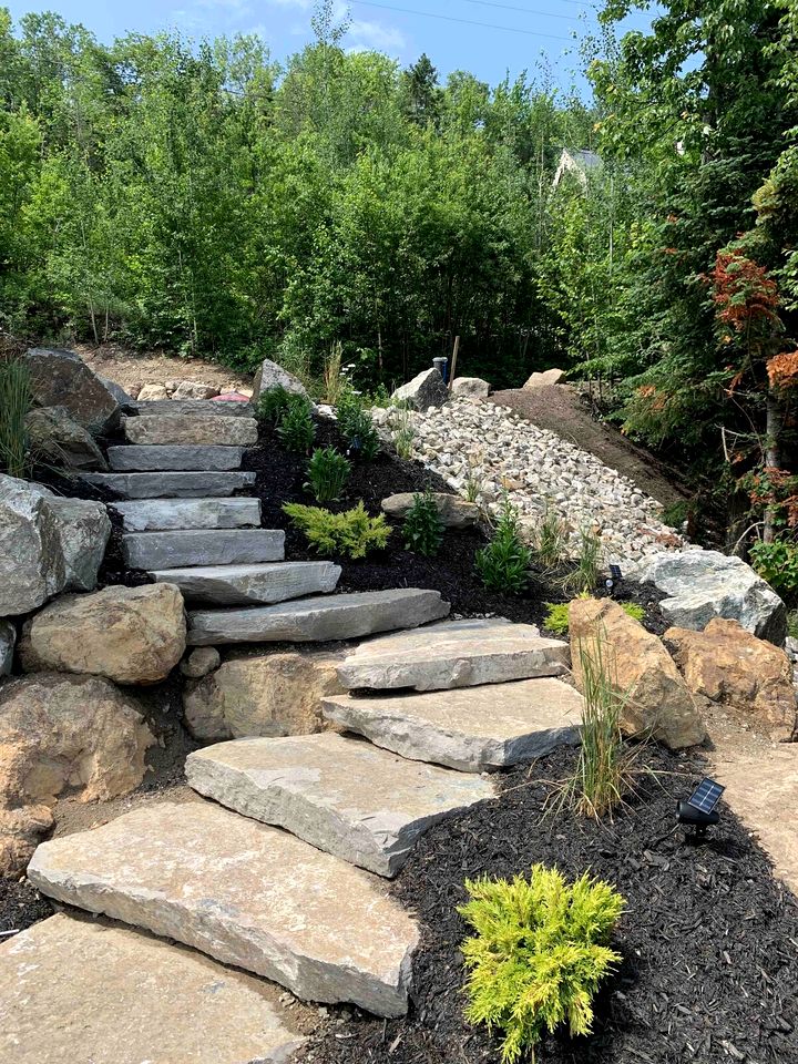 Luxury Villa with Stunning Views and Hot-tub in Baie Saint Paul, Quebec