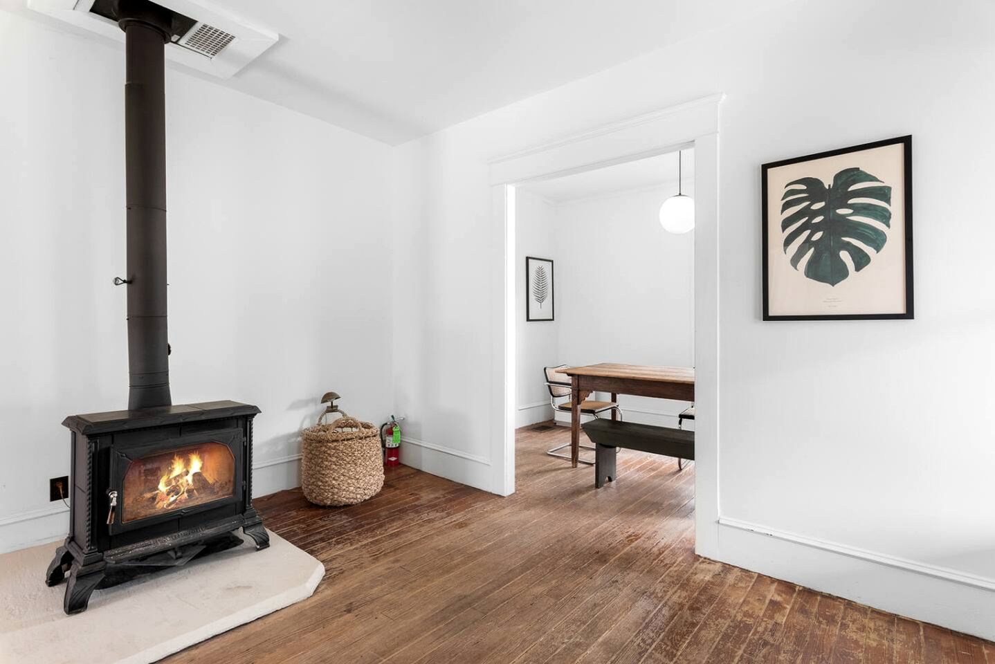 Peaceful Village Retreat Blending Rustic Charm with Modern Style in Bovina, New York