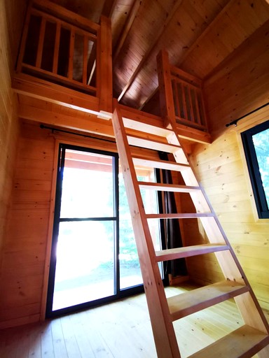 Cabins (United States of America, Nanaimo, British Columbia)