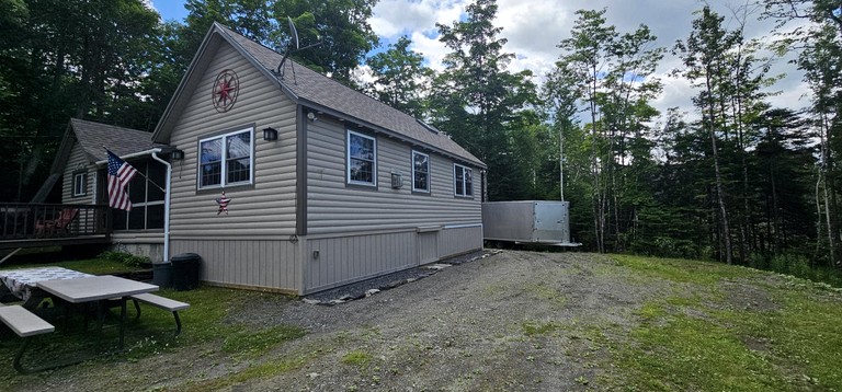 Cabins (United States of America, Greenville, Maine)