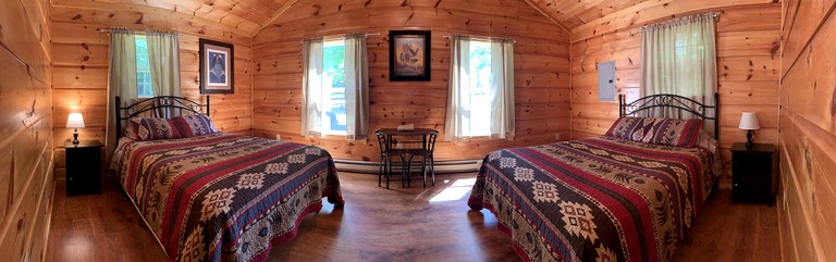 Cabins (United States of America, Monterville, West Virginia)