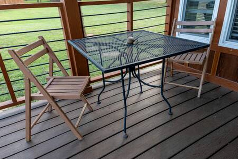 Cabins (United States of America, Chilton, Texas)