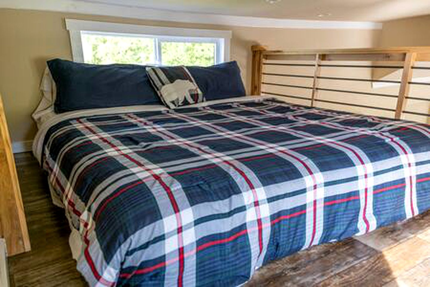 Quaint Cabin Rental for Pet-Friendly Vacations near Lake Bridgeport, Texas