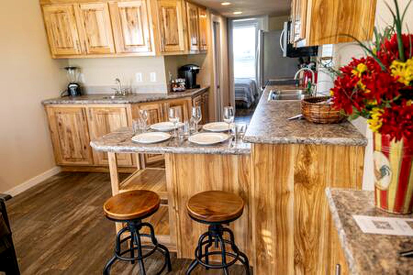 Quaint Cabin Rental for Pet-Friendly Vacations near Lake Bridgeport, Texas
