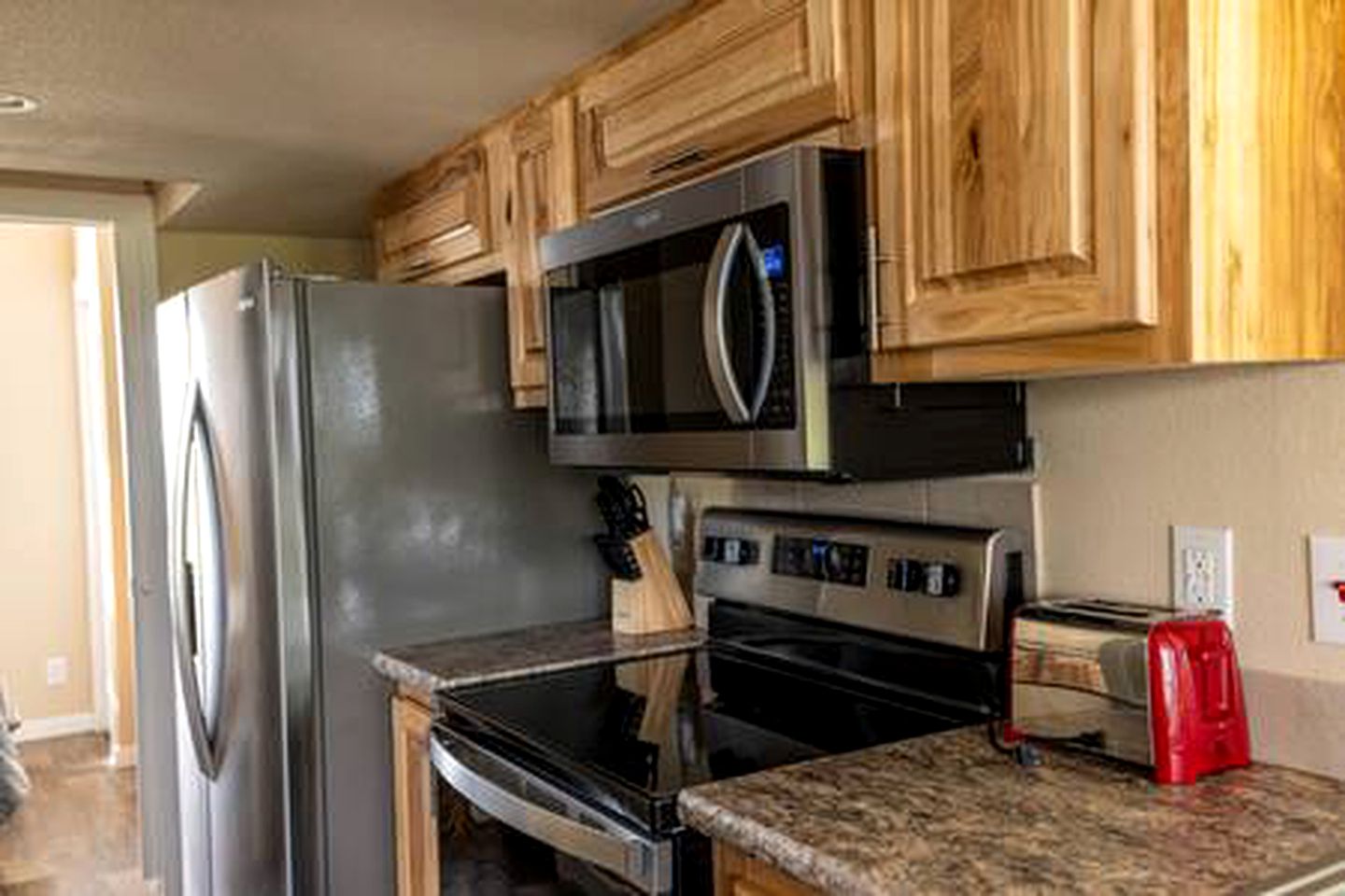 Quaint Cabin Rental for Pet-Friendly Vacations near Lake Bridgeport, Texas