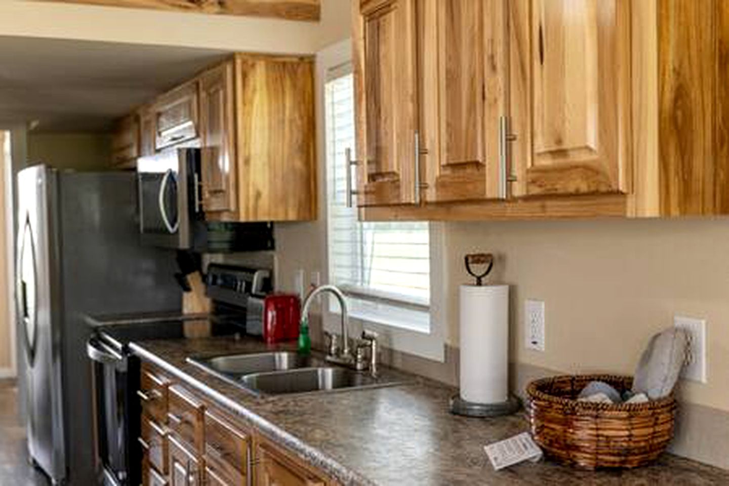 Quaint Cabin Rental for Pet-Friendly Vacations near Lake Bridgeport, Texas