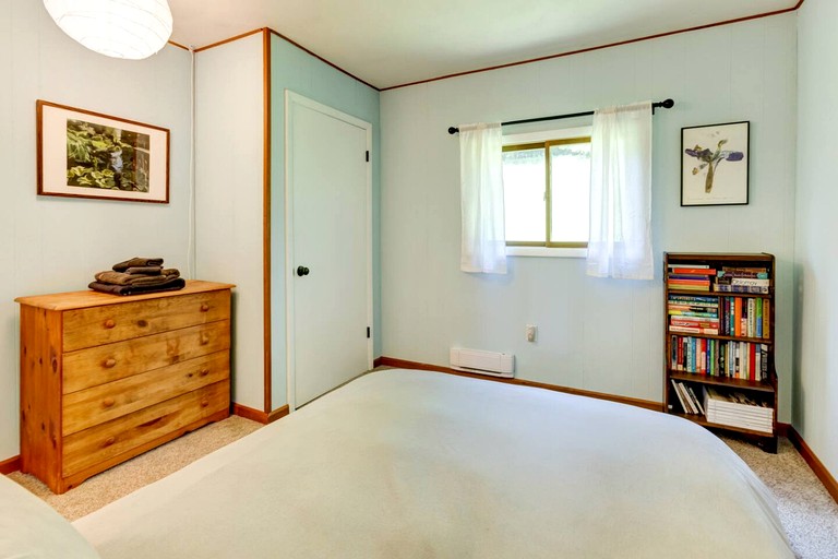 Cabins (United States of America, Hamden, New York)