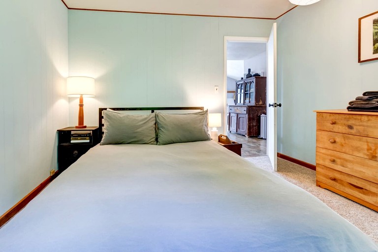 Cabins (United States of America, Hamden, New York)