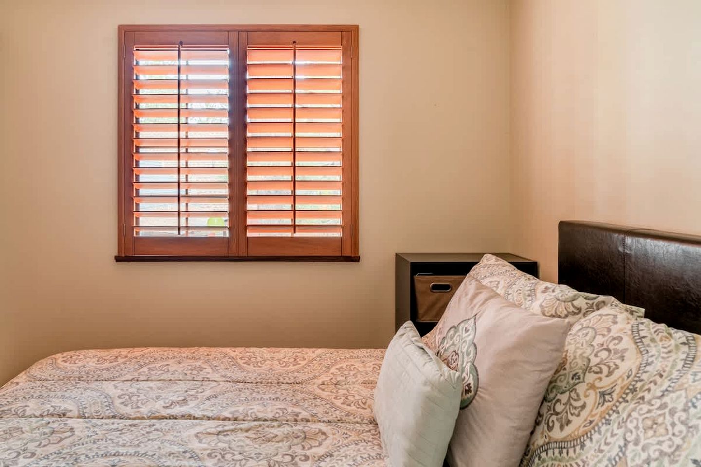 Quaint Cottage in The Village near Big Bear Lake, Perfect for a Weekend Escape