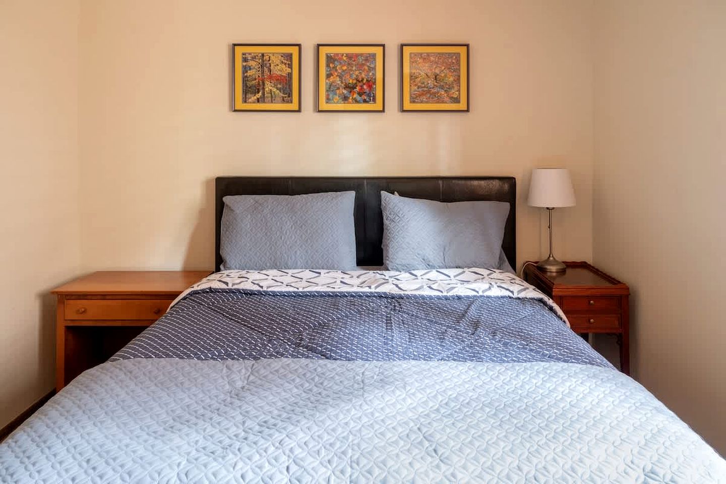 Quaint Cottage in The Village near Big Bear Lake, Perfect for a Weekend Escape