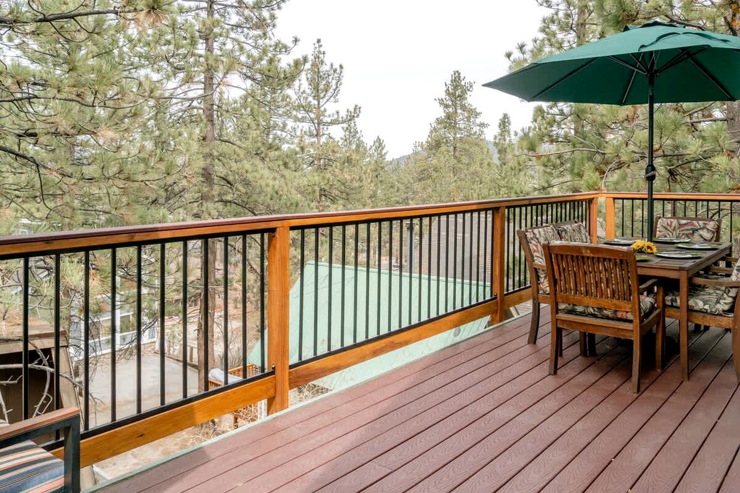 Quaint Cottage in The Village near Big Bear Lake, Perfect for a Weekend Escape