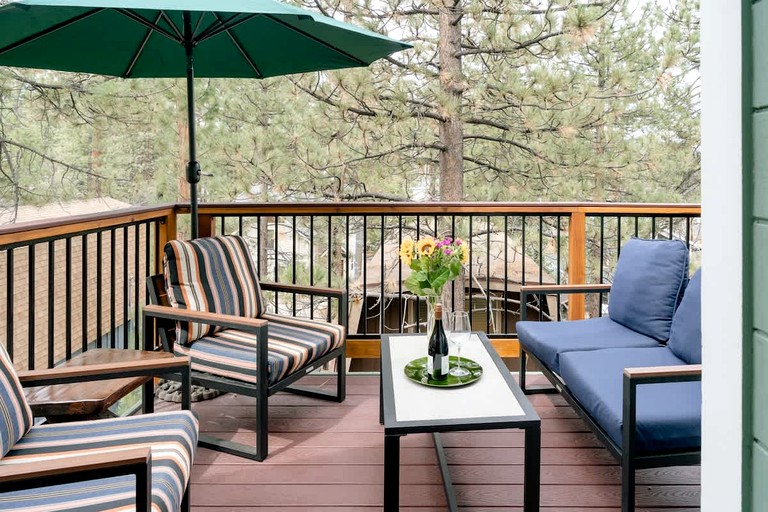 Cottages (United States of America, Big Bear Lake, California)