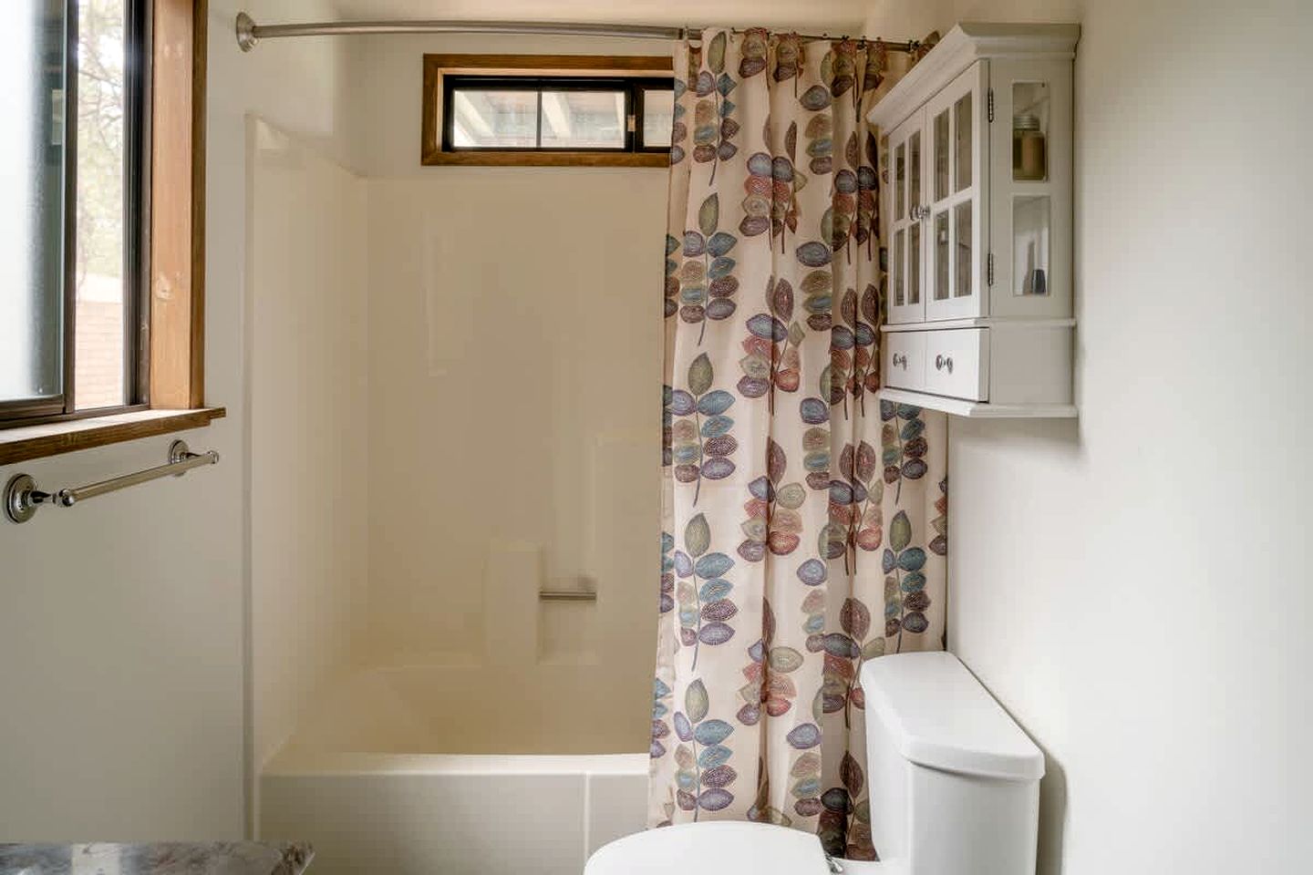 Quaint Cottage in The Village near Big Bear Lake, Perfect for a Weekend Escape