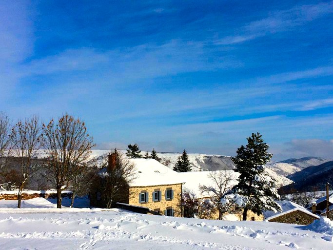 Nature Lodges (Chastel, Auvergne-Rhône-Alpes, France)