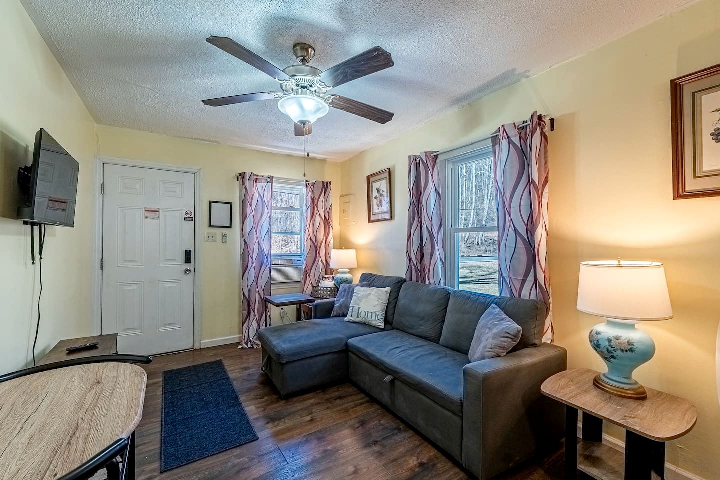 Quaint Cozy Cottage Perfect for a Peaceful Getaway in West Virginia