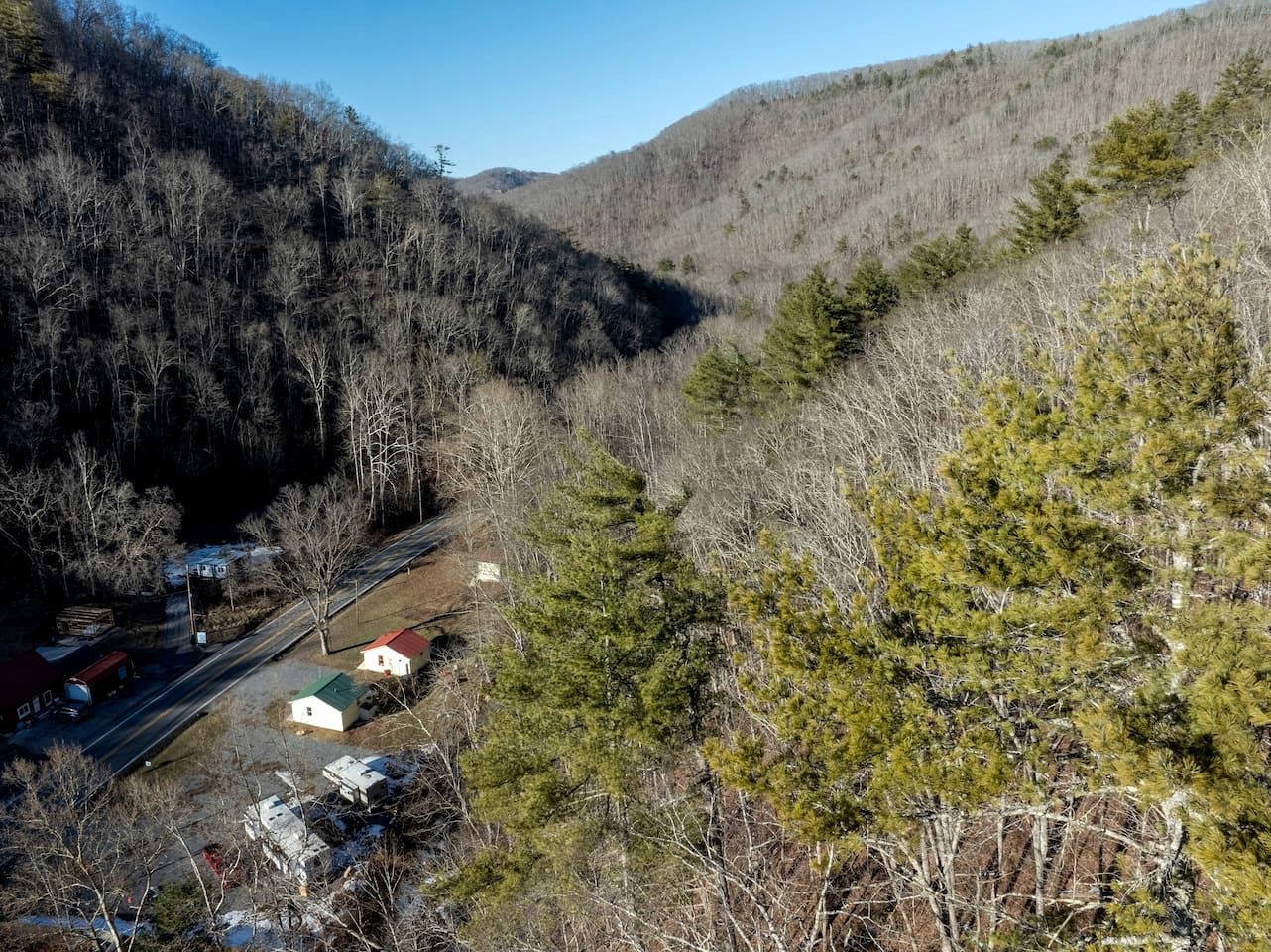Quaint Cozy Cottage Perfect for a Peaceful Getaway in West Virginia