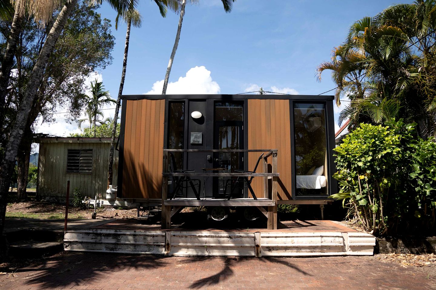 Quaint Cozy Tiny House Perfect for Two in Cardwell, Queensland