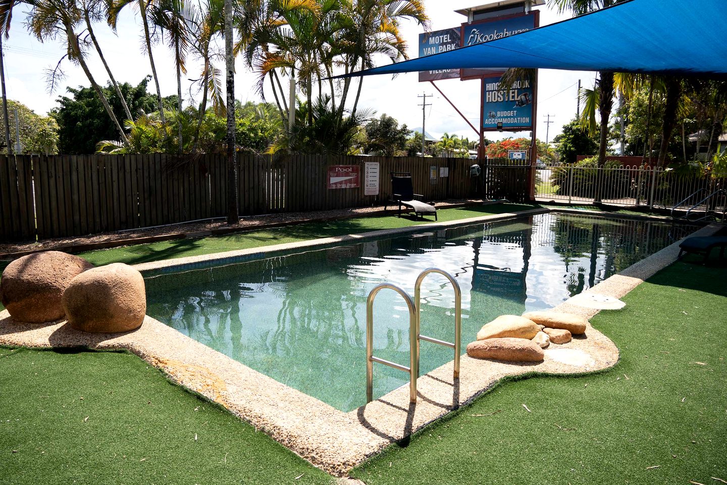 Quaint Cozy Tiny House Perfect for Two in Cardwell, Queensland