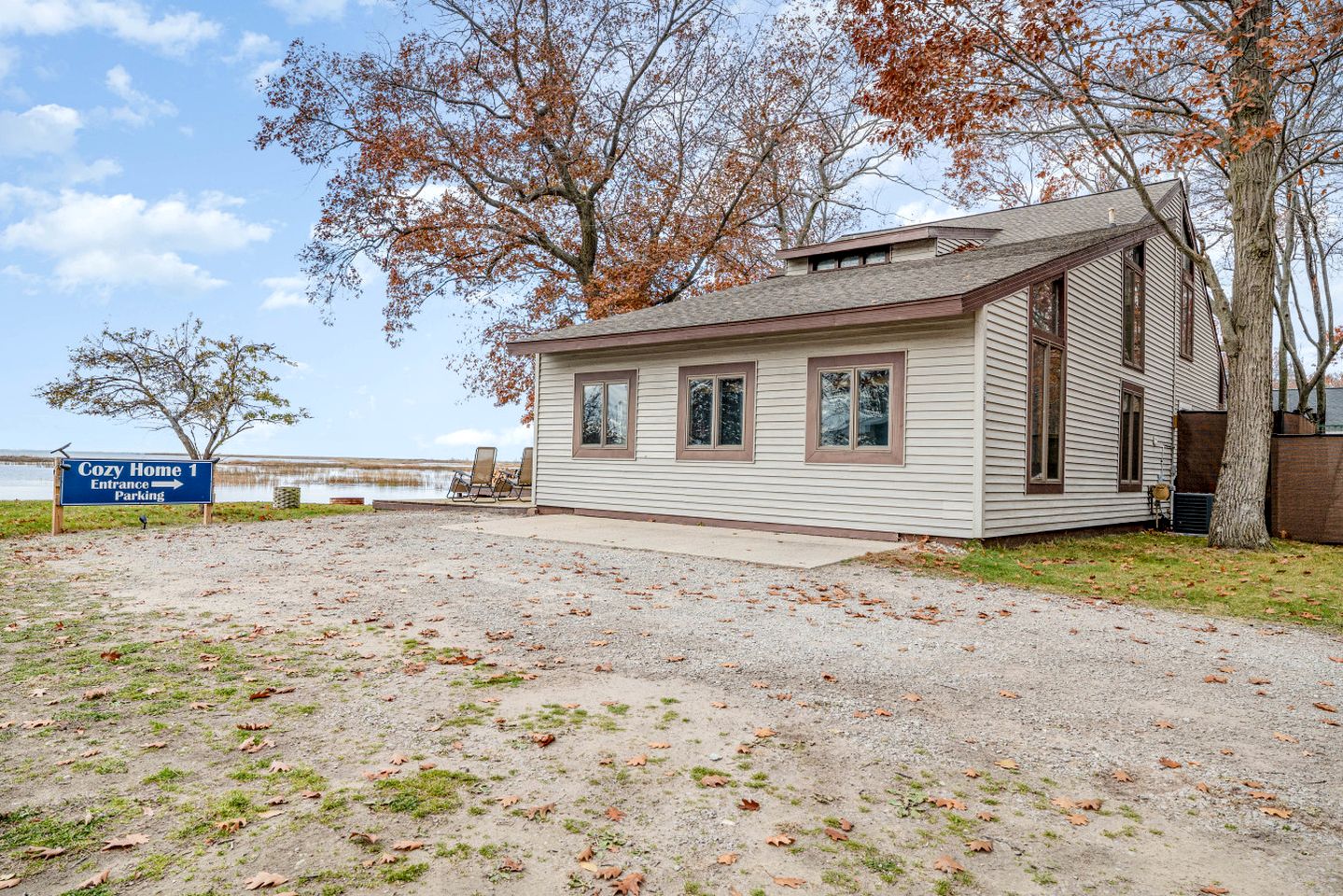 Quaint Lake Cottage Perfect to Reconnect with Nature in Michigan