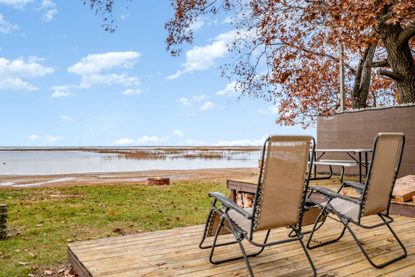Quaint Lake Cottage Perfect to Reconnect with Nature in Michigan
