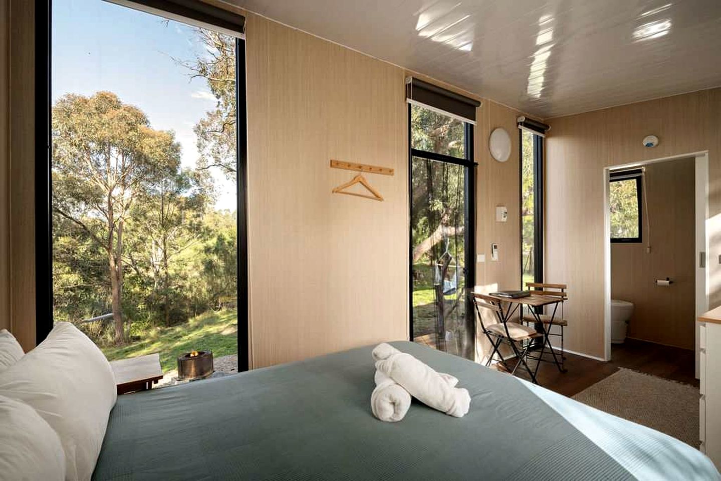 Quaint Tiny House Perfect to Disconnect in Metung, Victoria