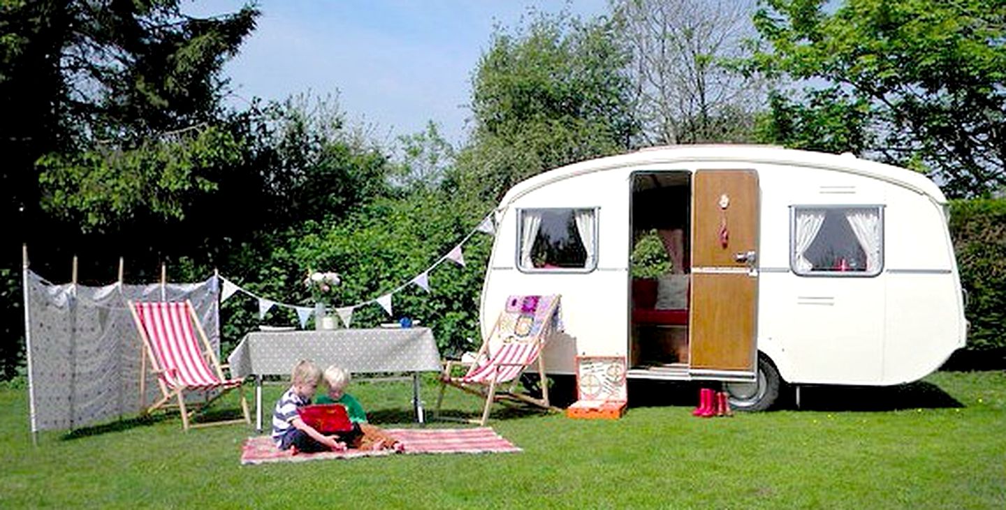 Quaint Vintage Caravan Rental in Kent County