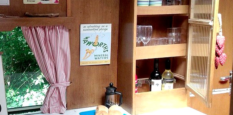 Caravans (Kent, England, United Kingdom)