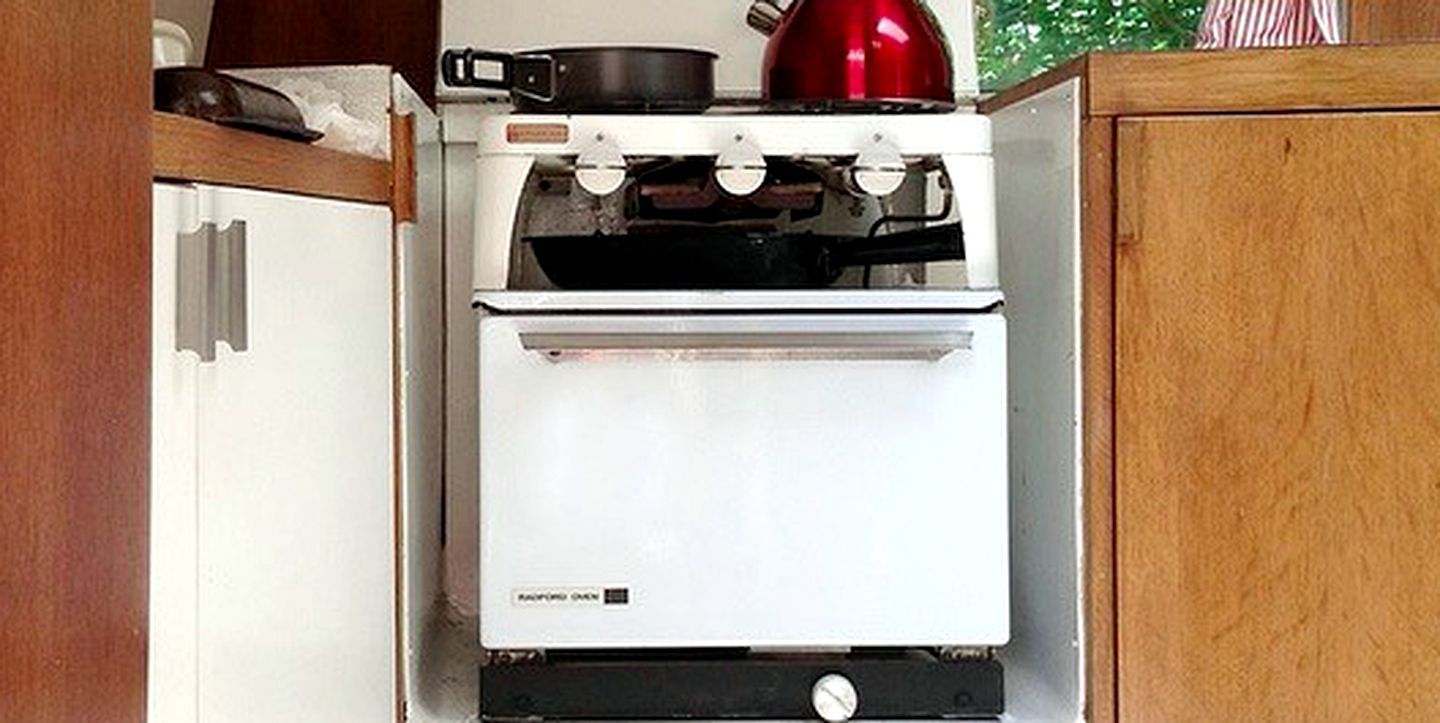 Quaint Vintage Caravan Rental in Kent County