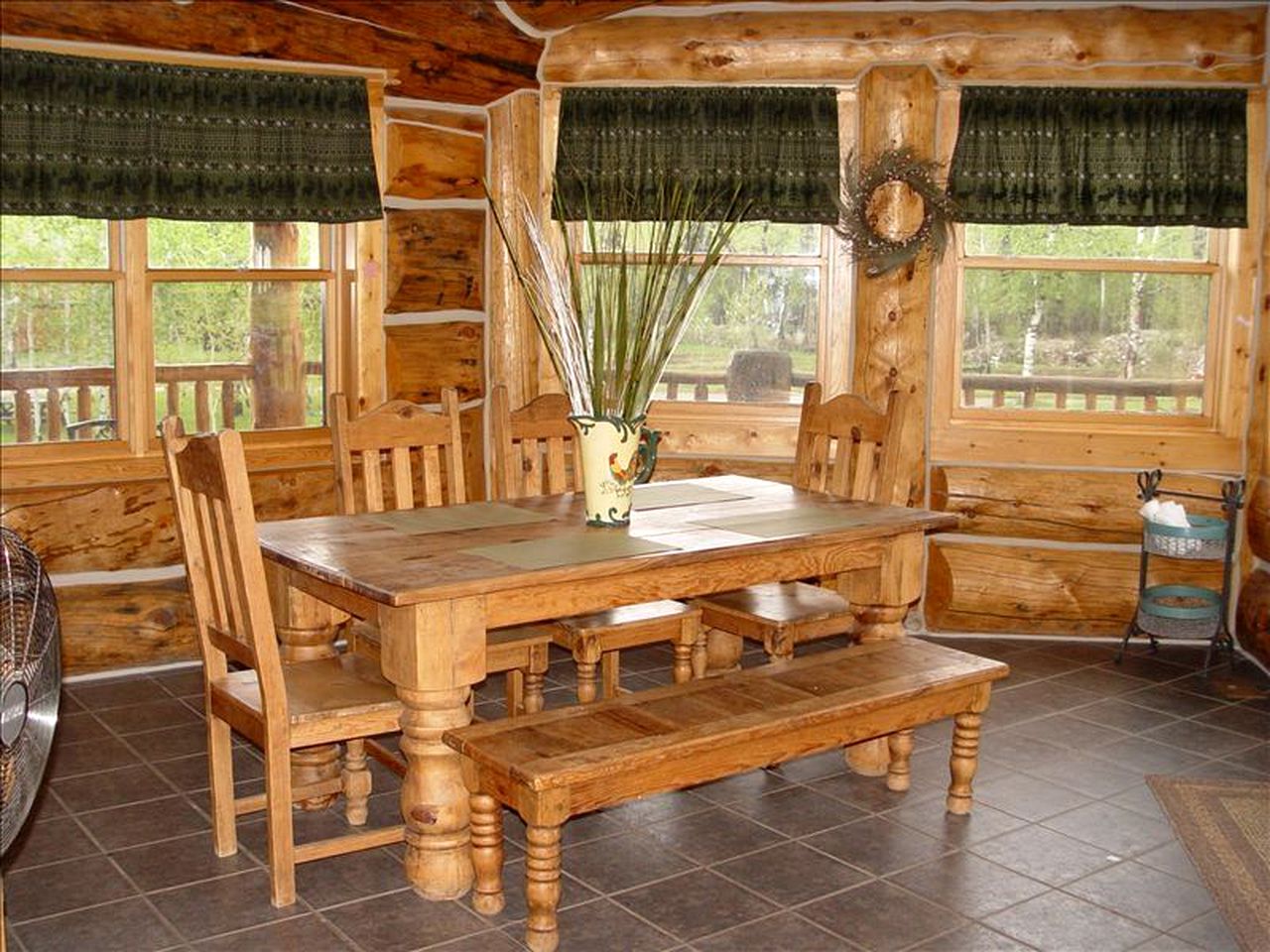 Delightful Cabin Rental near Custer Gallatin National Forest, Montana