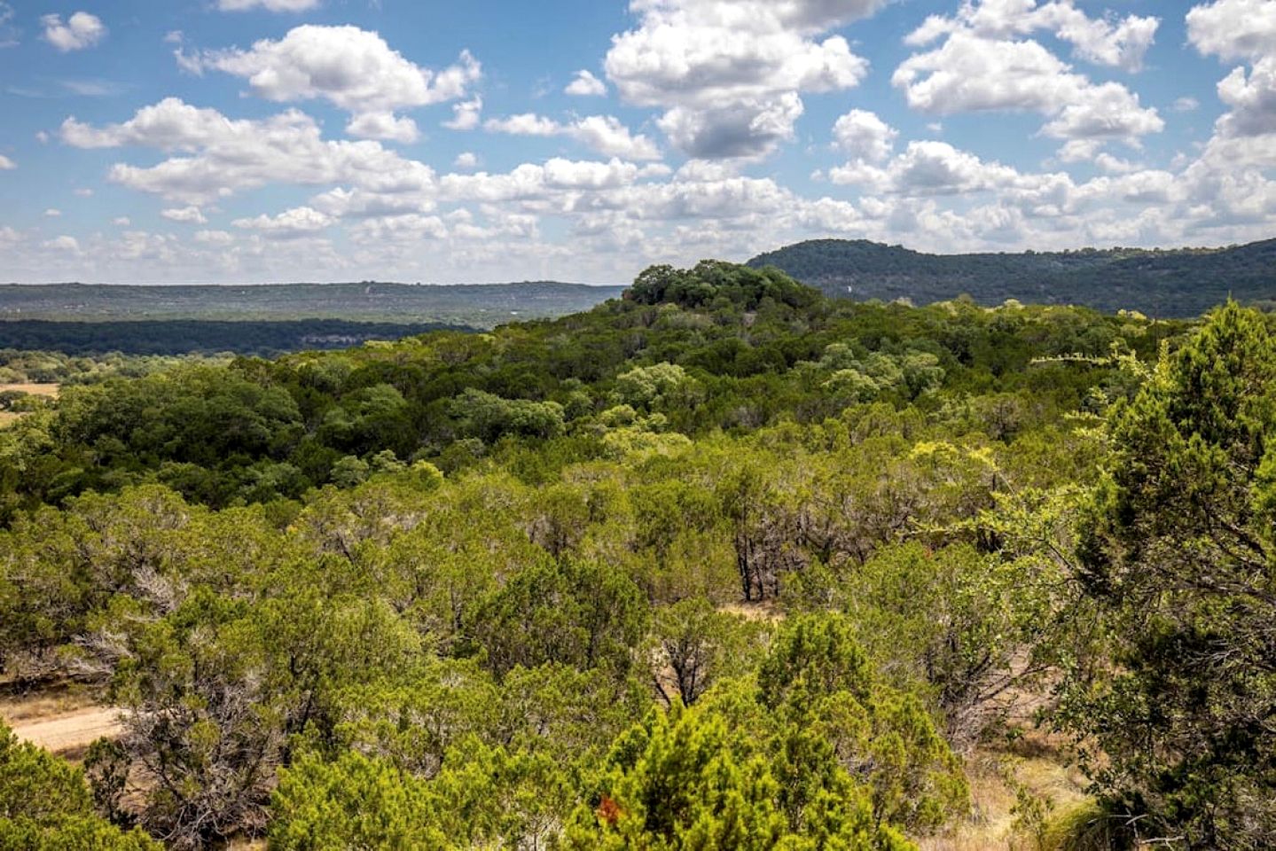 Quality Time in Nature: Marble Falls Luxury Glamping for Families