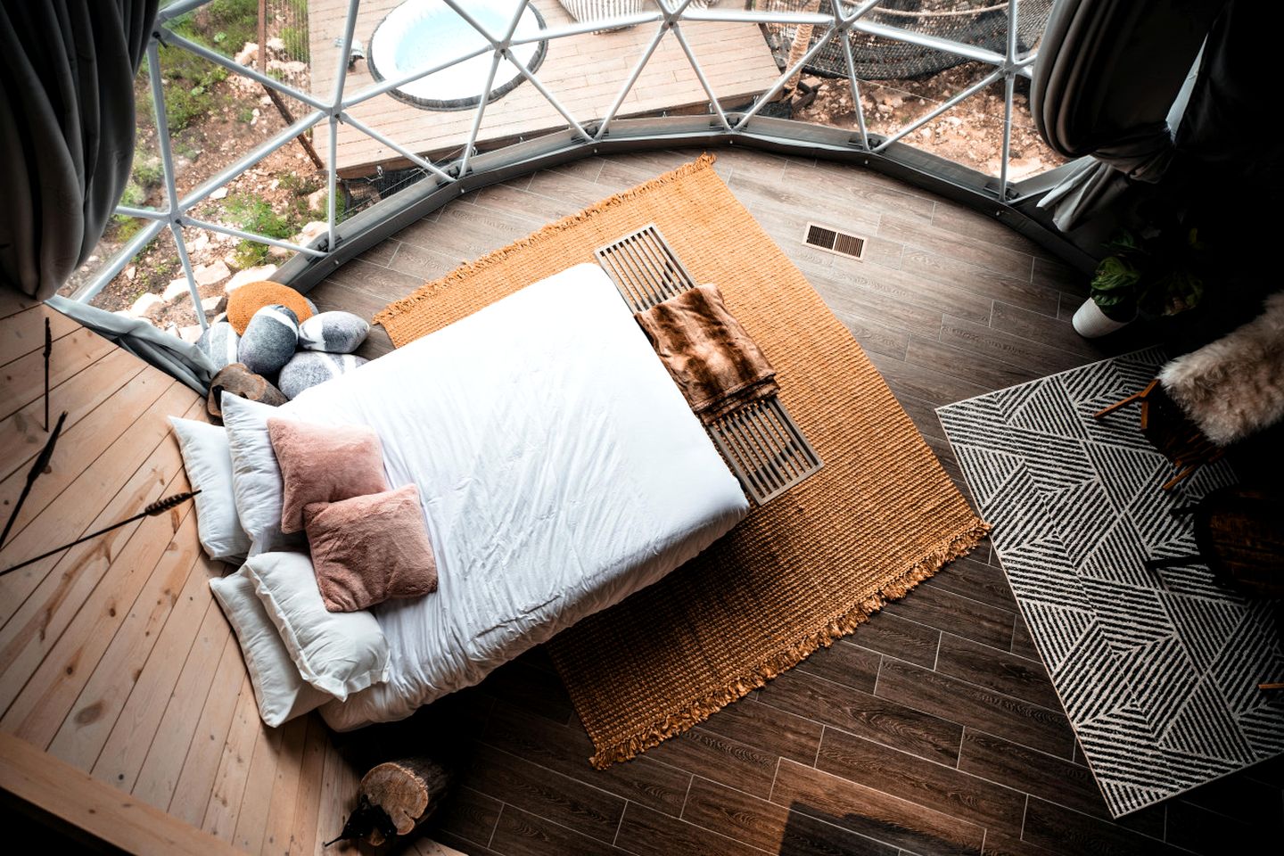 Quality Time in Nature: Marble Falls Luxury Glamping for Families