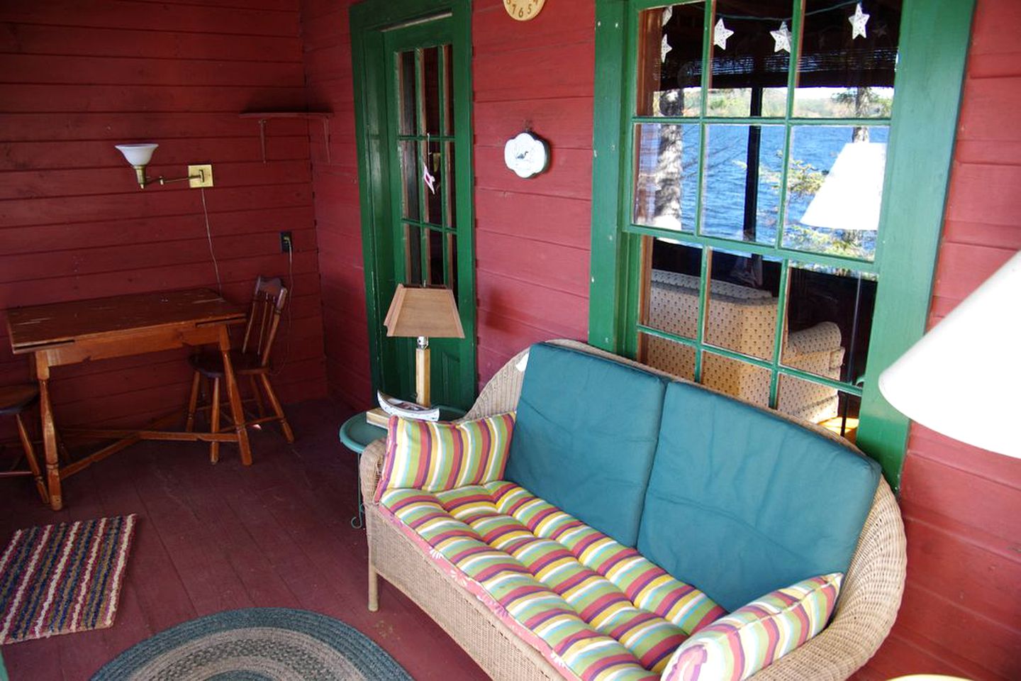 Pet-Friendly Cabin Rental with Stunning Views of Damariscotta Lake near Jefferson, Maine