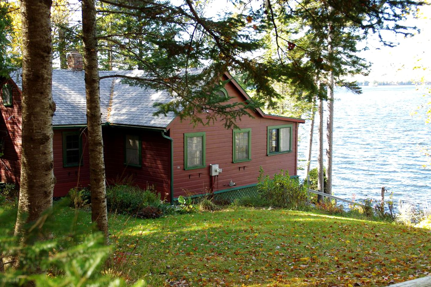 Pet-Friendly Cabin Rental with Stunning Views of Damariscotta Lake near Jefferson, Maine