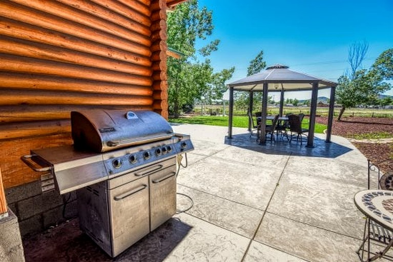 Log Cabins (United States of America, Williams, Arizona)