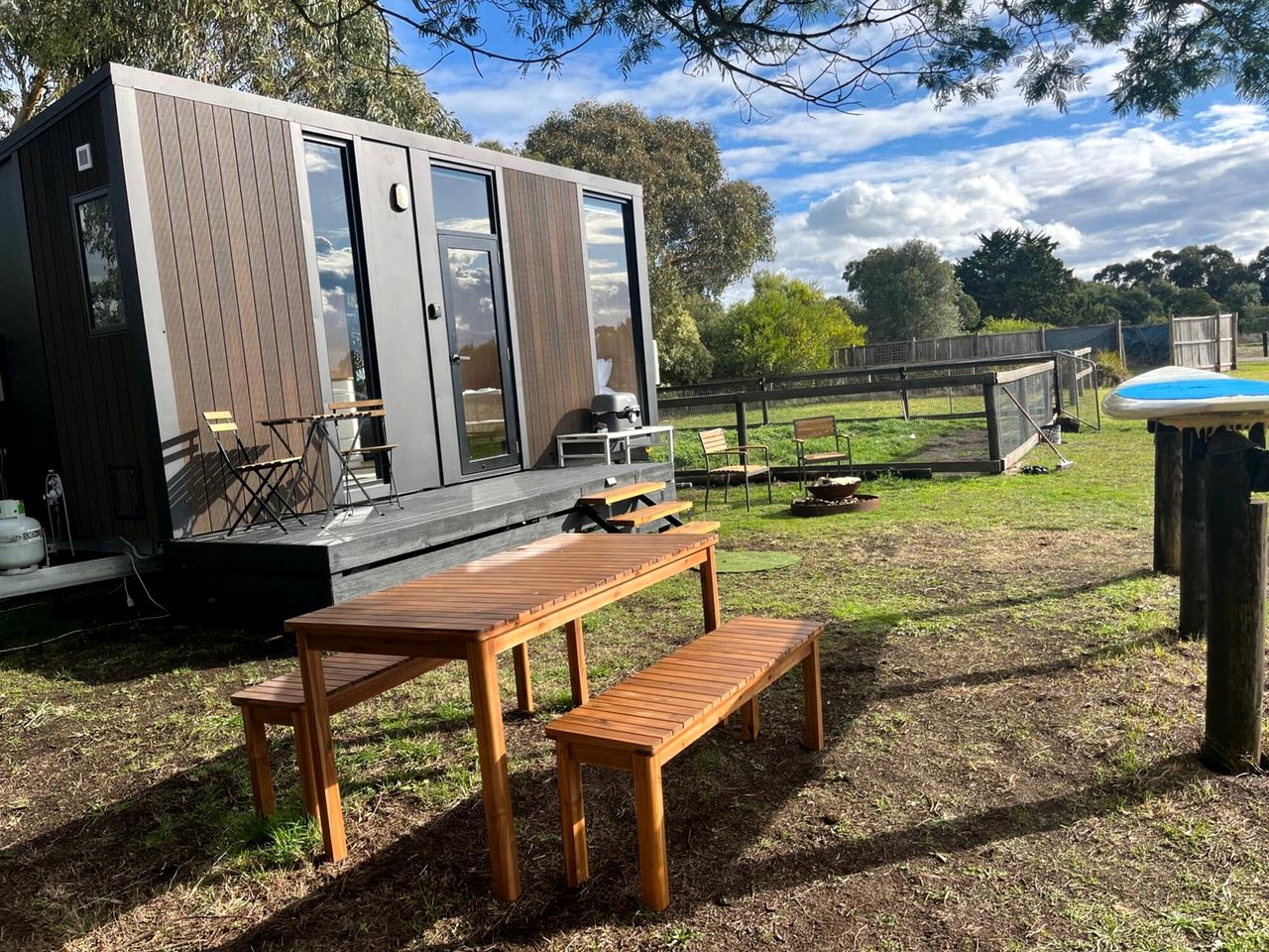 Cozy Farmstay Tiny Home with Private Bay Access near Phillip Island, Grantville VIC