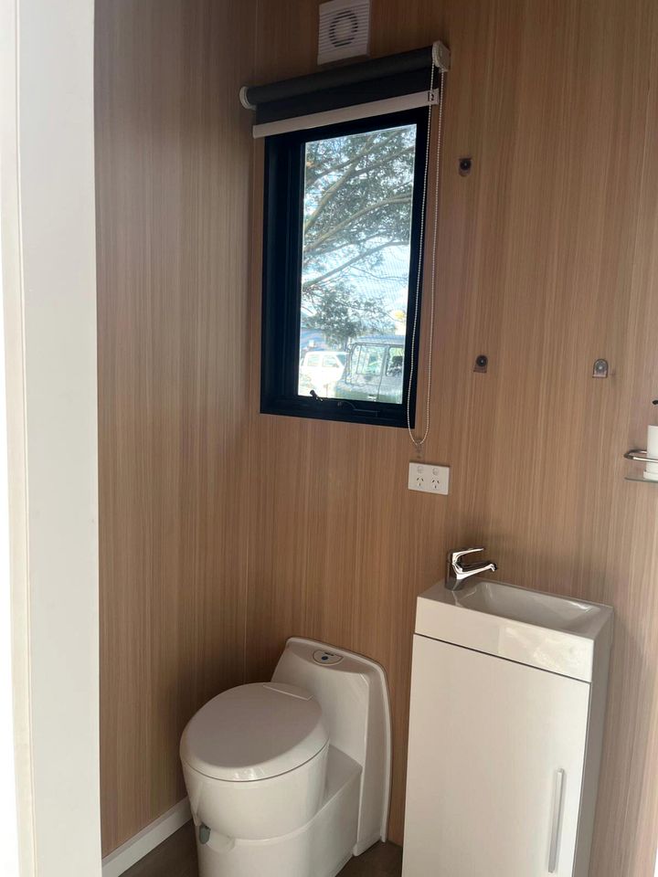 Cozy Farmstay Tiny Home with Private Bay Access near Phillip Island, Grantville VIC