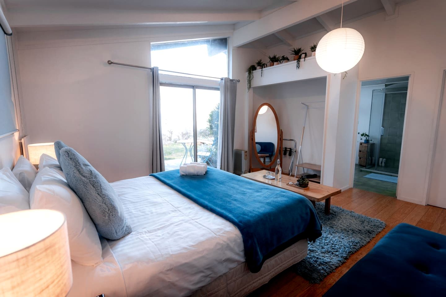 Lovely Queenstown Accommodation with Lake Views
