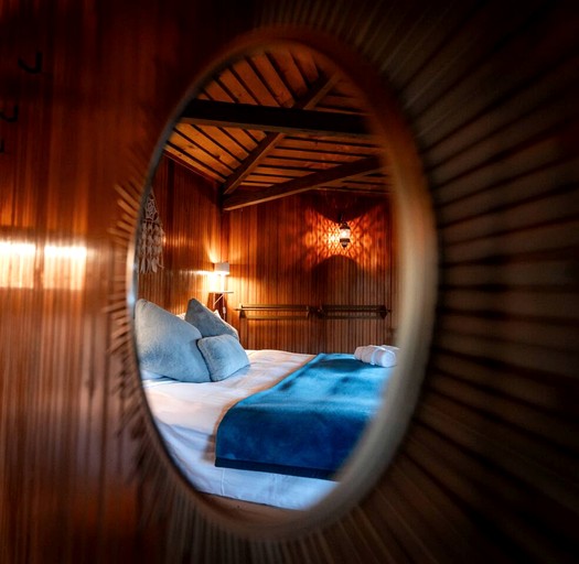 Cabins (New Zealand, Queenstown, South Island)