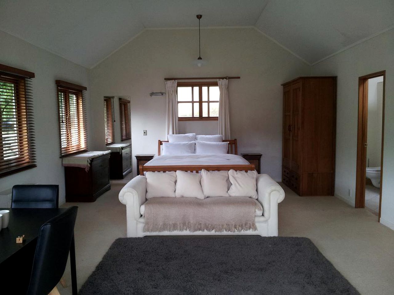 Tranquil Country Getaway with Breathtaking Views near Arrowtown, South Island