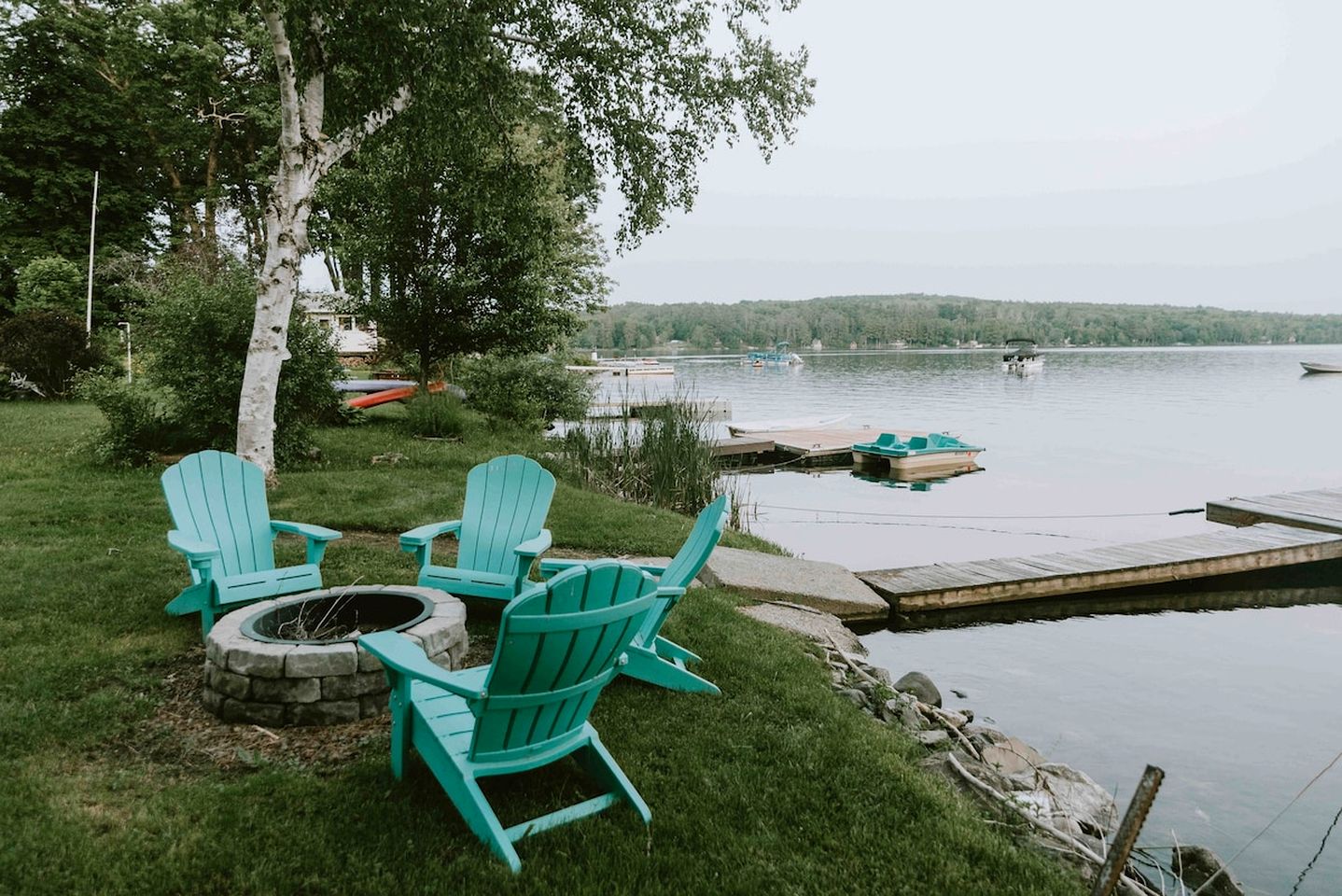 Quiet and Intimate Pet Friendly Cottage Perfectly set on the Shores of Cobbossee Lake for Fishing in Winthrop, Maine