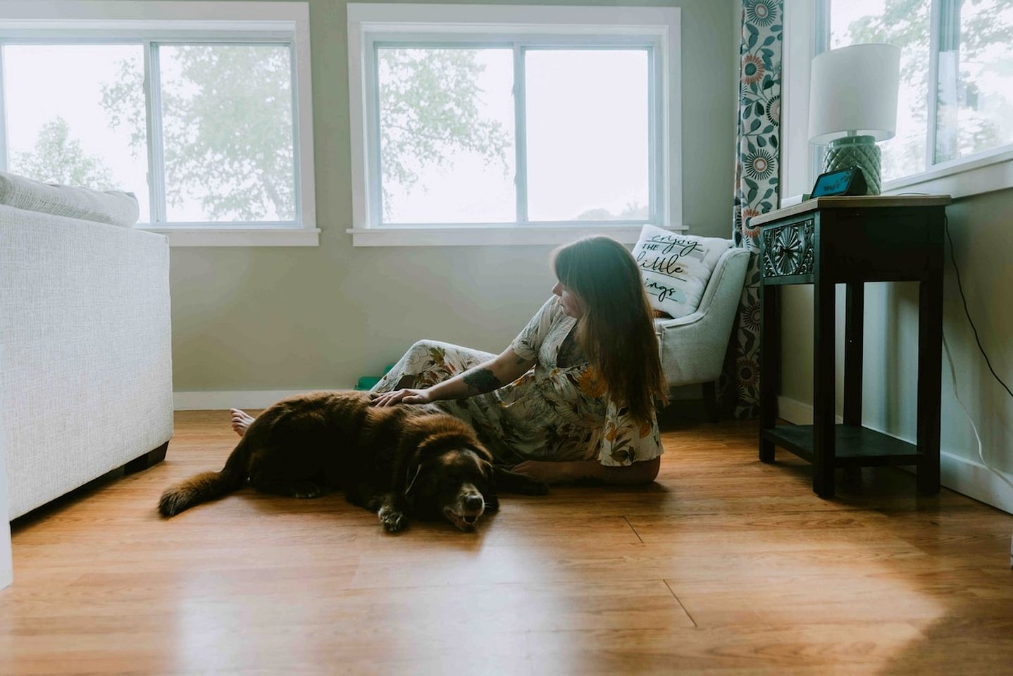 Quiet and Intimate Pet Friendly Cottage Perfectly set on the Shores of Cobbossee Lake for Fishing in Winthrop, Maine