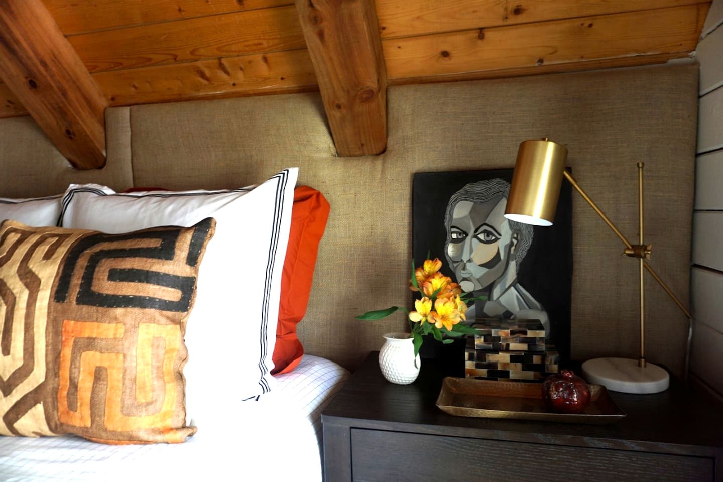 Modern, Cozy, Idyllic Log Cabin Secluded on 6 Serene Acres, Stone Ridge, New York